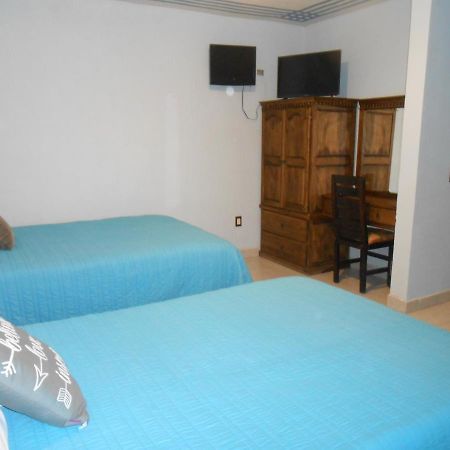 Hotel Posada Don Vasco Исмикильпан Экстерьер фото