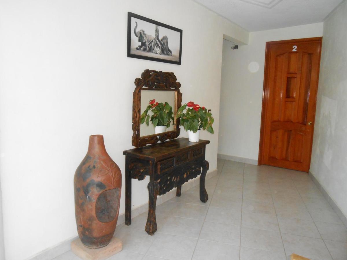 Hotel Posada Don Vasco Исмикильпан Экстерьер фото