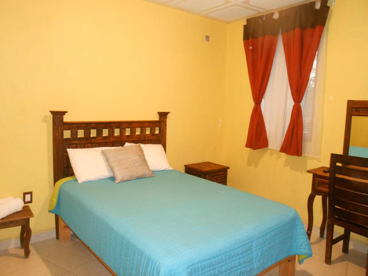 Hotel Posada Don Vasco Исмикильпан Экстерьер фото